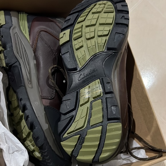 Clarks Goretex GTX hiking boots brown US 9M new - Picture 4 of 6